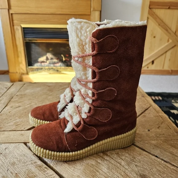 Vintage made in the USA winter boots Women's size 8 - Picture 1 of 15